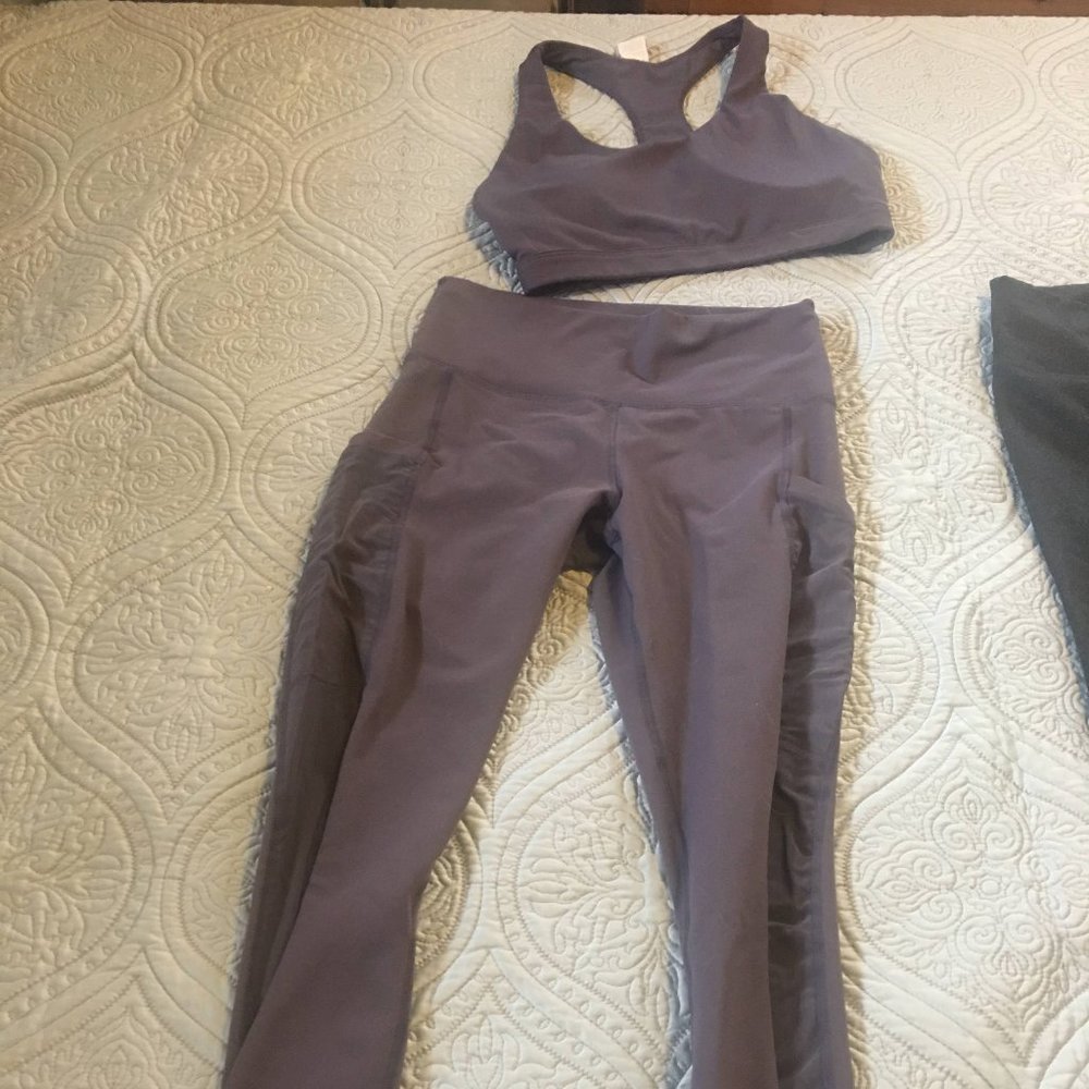 Fabletics Sports Bra and Capri pocket Legging